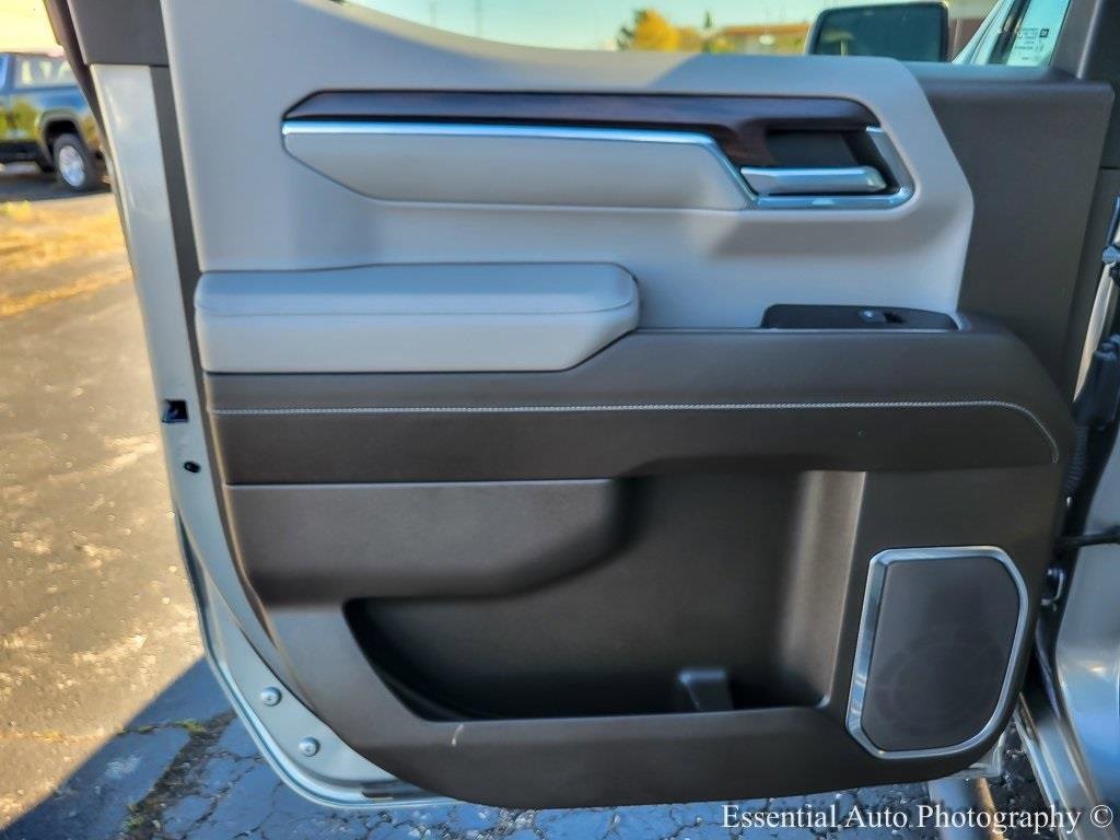 2023 GMC SIERRA - Image 18