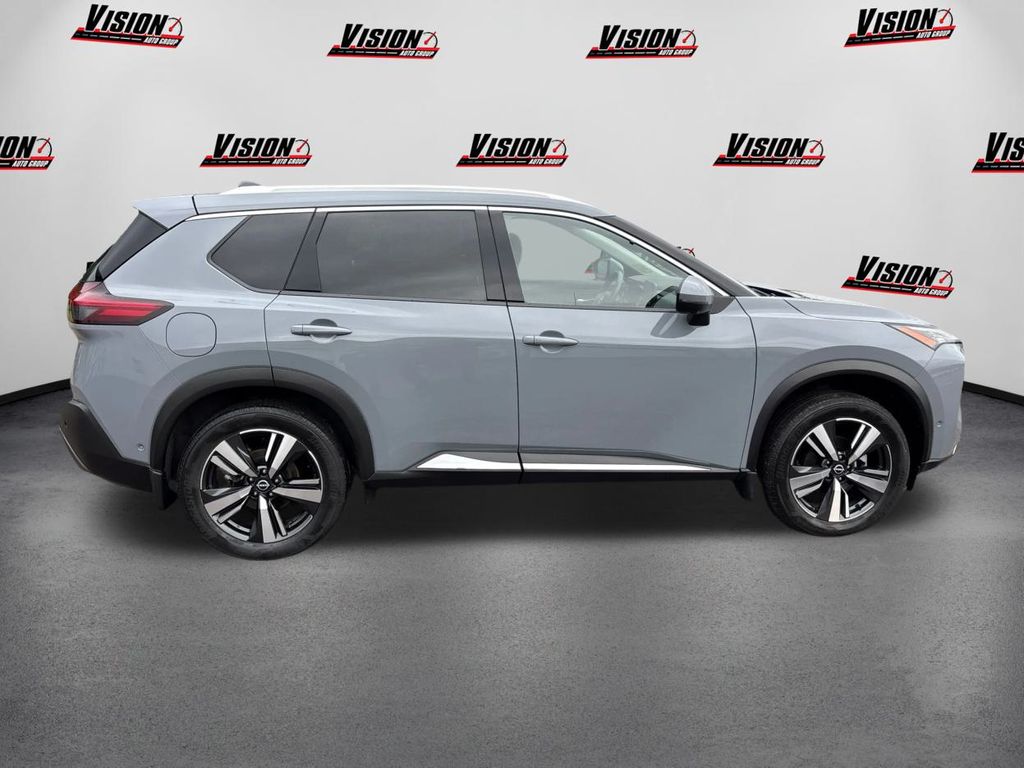 2023 Nissan Rogue SL photo 4