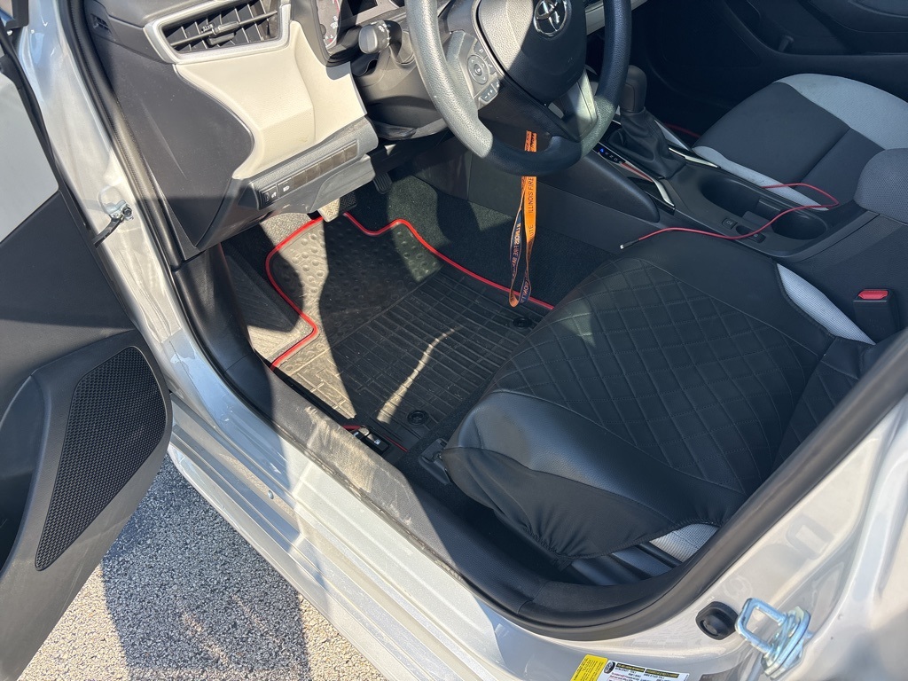 2024 Toyota Corolla LE photo 5