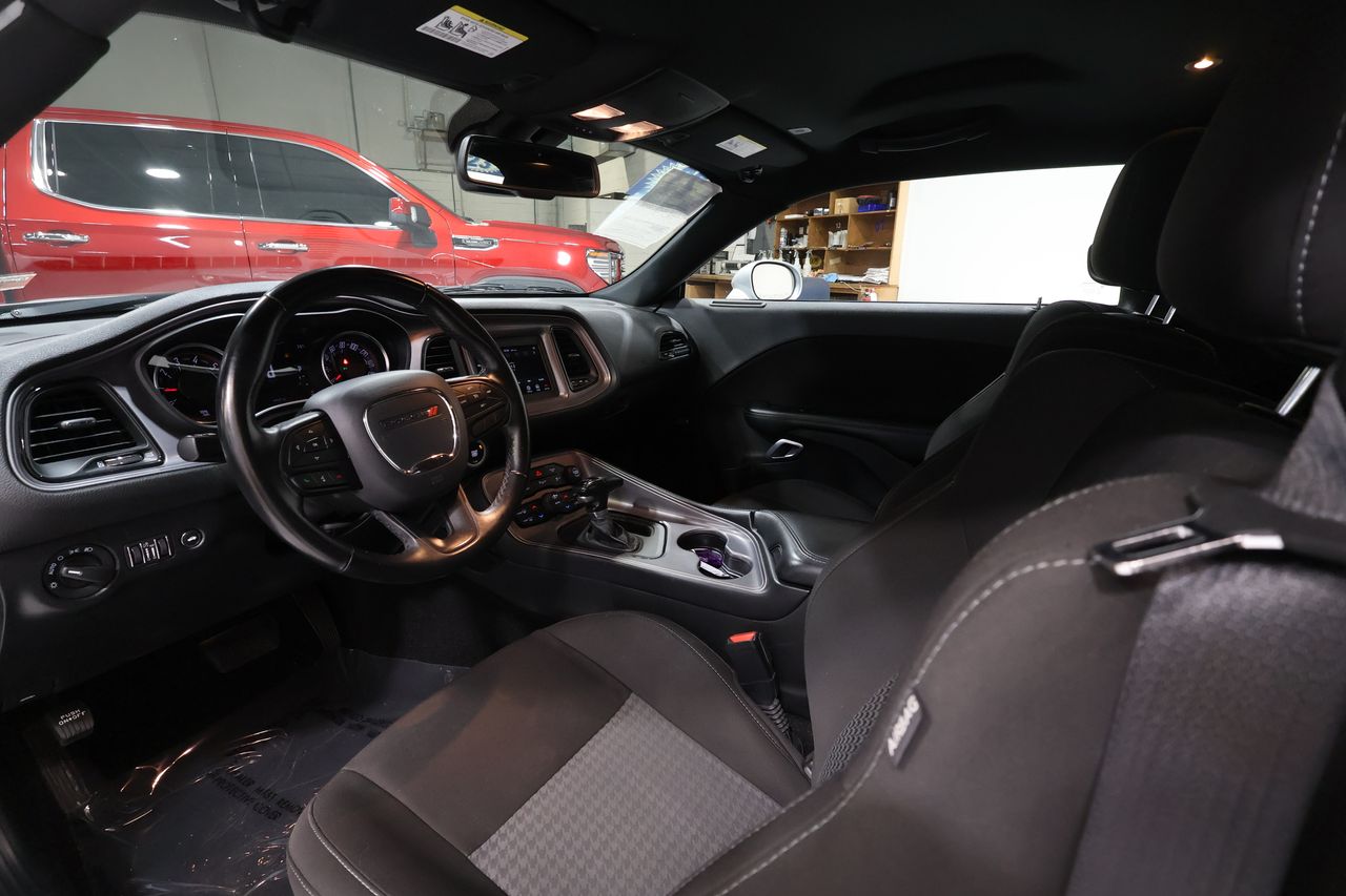 2023 Dodge Challenger GT photo 8
