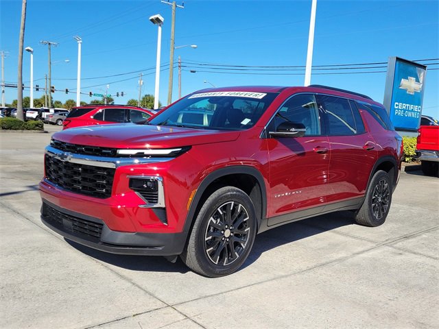 2026 Chevrolet Traverse photo 2