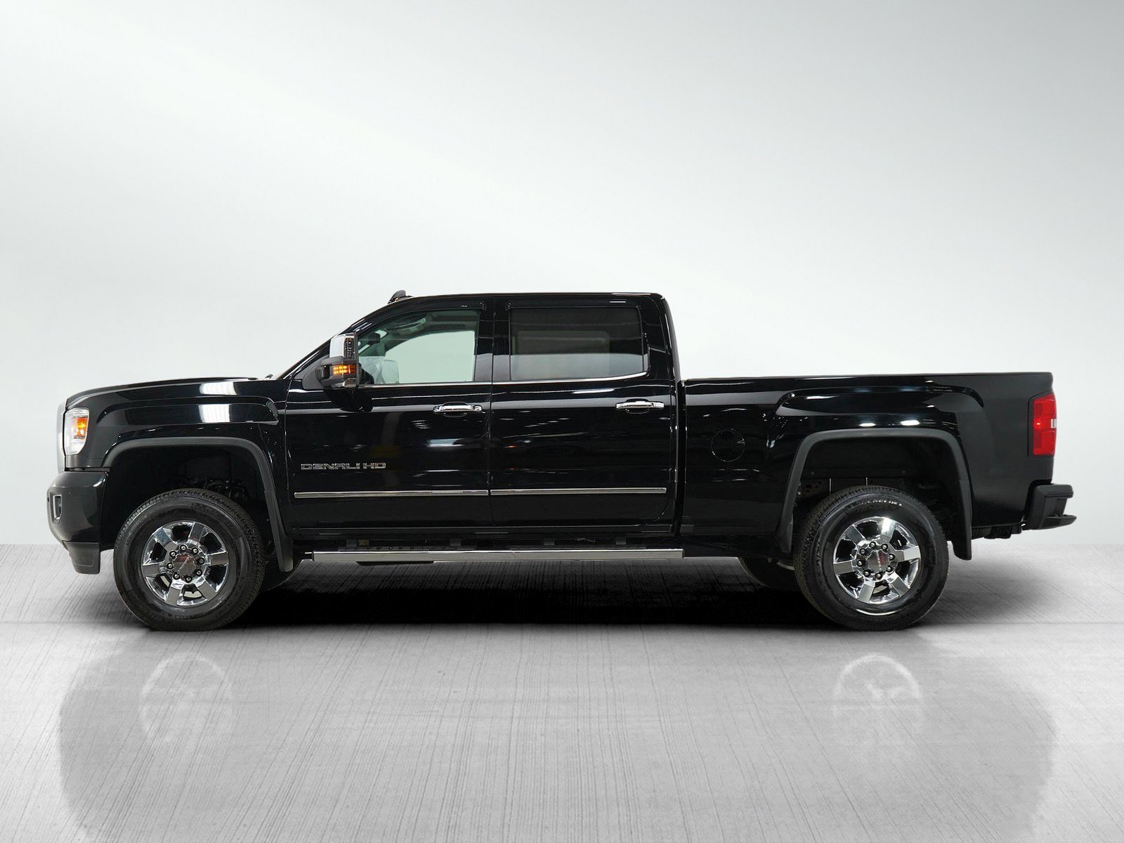 Used 2016 GMC Sierra 3500 Denali HD Denali with VIN 1GT42YE8XGF237238 for sale in Roseville, Minnesota