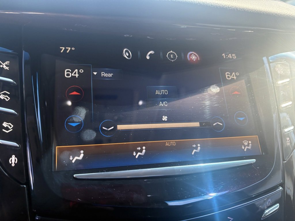 2015 Cadillac Escalade Premium photo 31