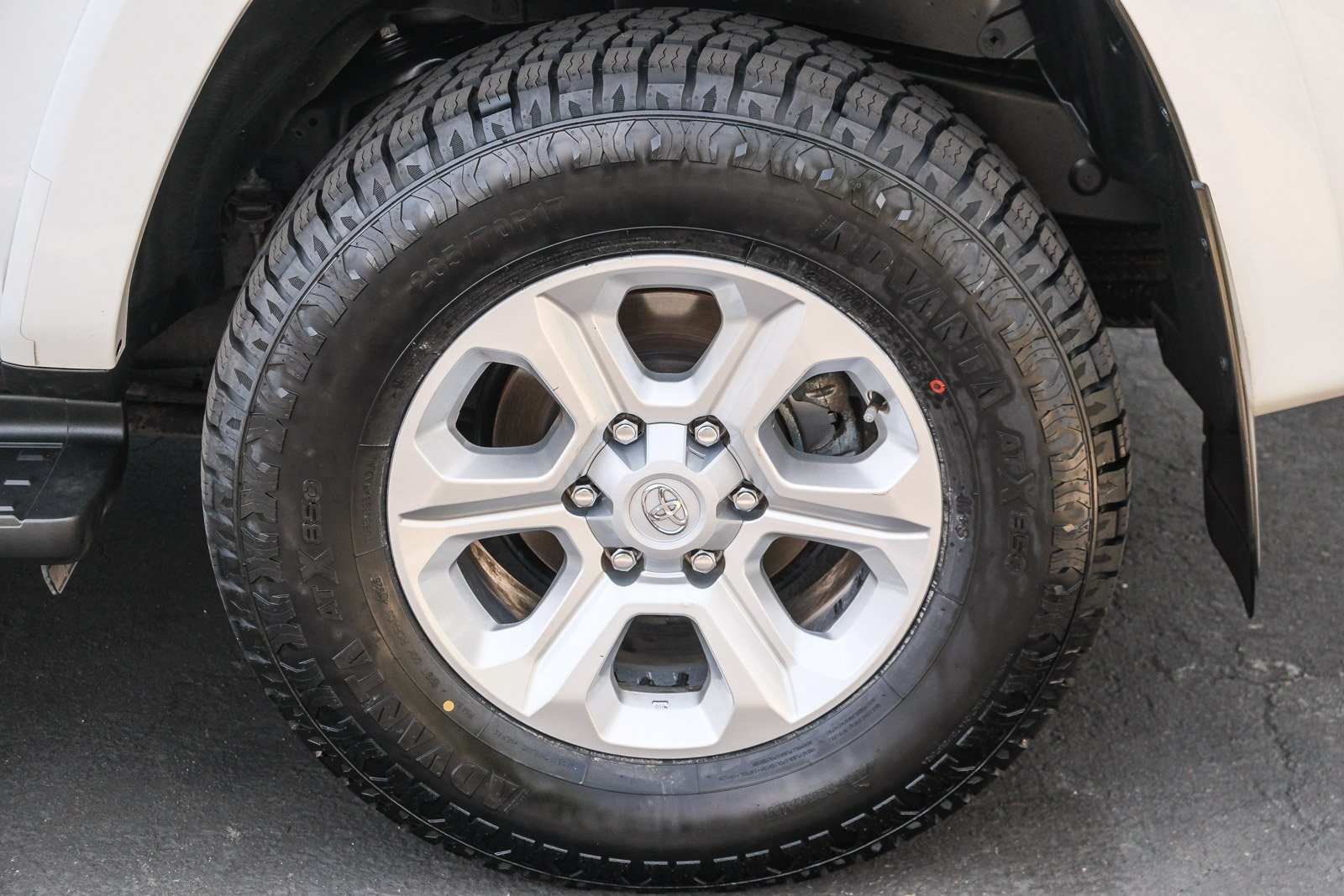 2024 Toyota 4Runner SR5 Premium photo 4