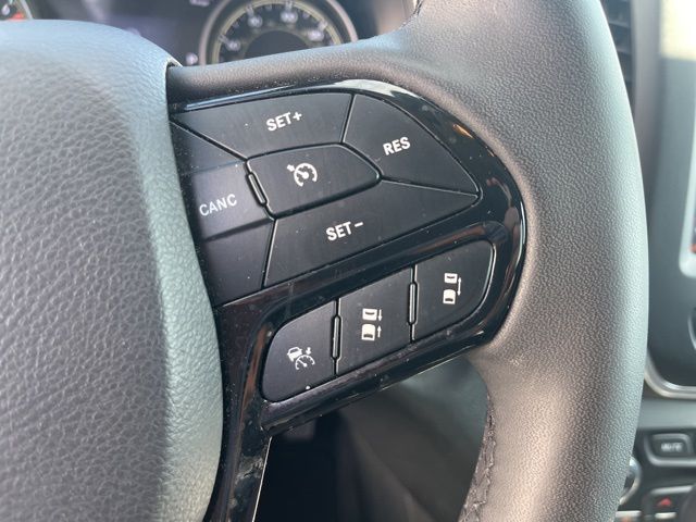 2023 Jeep Cherokee Altitude photo 16