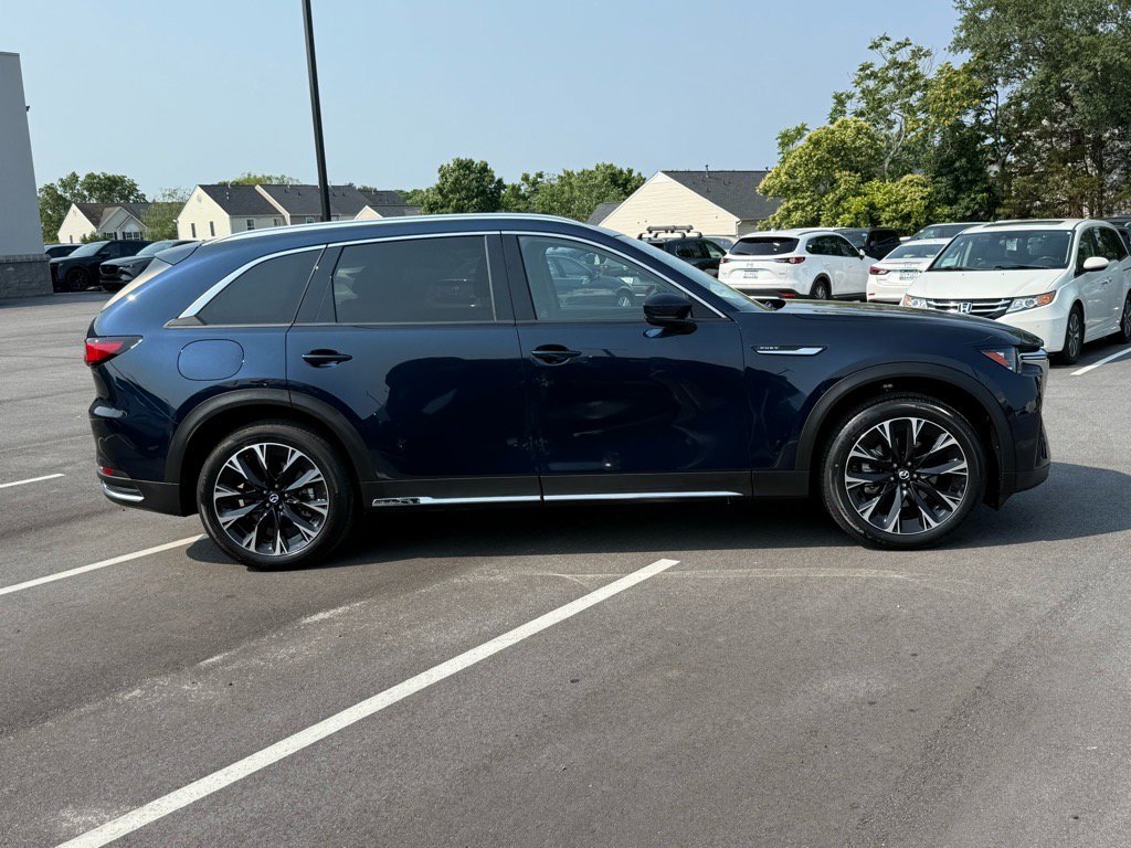 2024 Mazda CX-90 Premium Plus photo 3