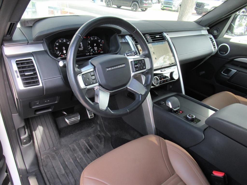 2024 Land Rover Discovery SE photo 13