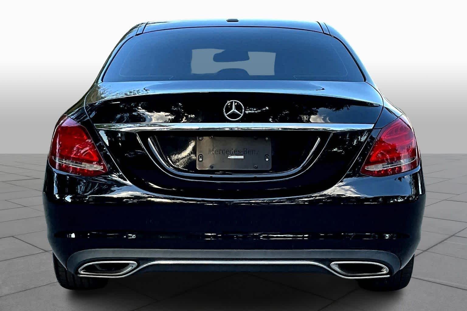 2018 Mercedes Benz C 300 photo 4