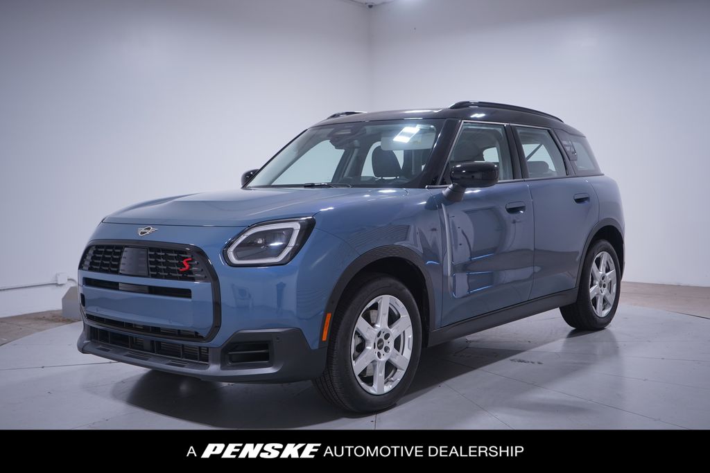 2025 MINI Countryman S's photo