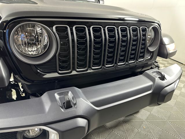 2025 Jeep Gladiator Sport photo 6