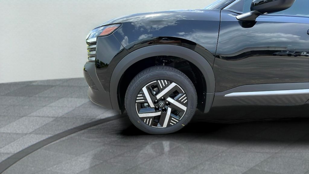2025 Nissan Kicks SV photo 15