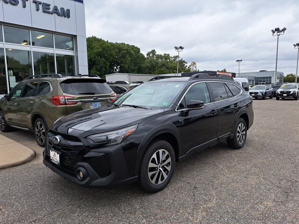 2025 Subaru Outback Premium photo 2