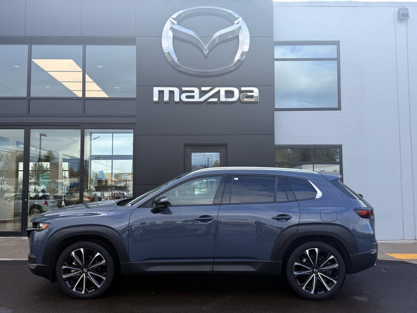 2025 Mazda CX-50 Premium Plus's photo