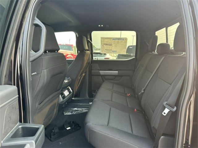 2025 Ford F-150 XLT photo 4