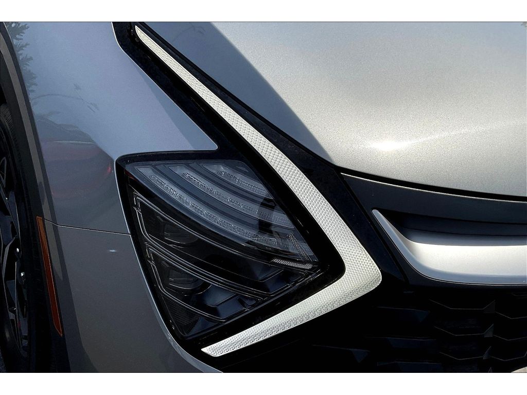 2024 Kia Sportage LX photo 27