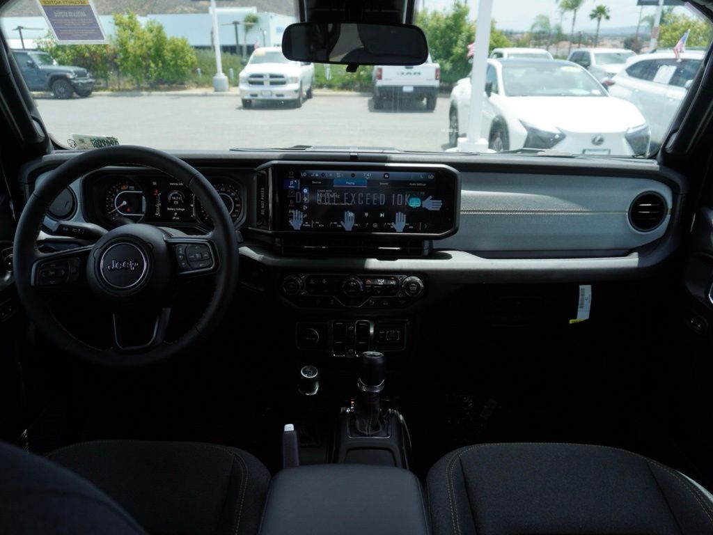 New 2024 Black Clear-Coat Exterior Paint Jeep 4-Door Sport S image 20