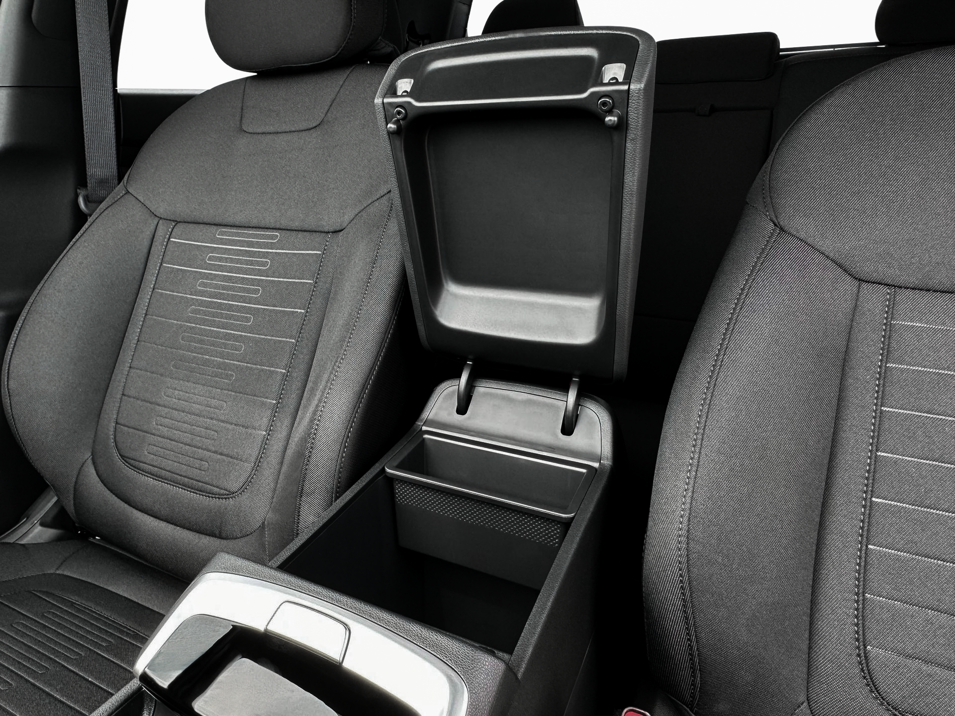 New 2025 White Hyundai SE FWD image 18