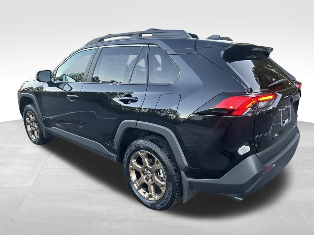 2024 Toyota RAV4 Hybrid photo 2