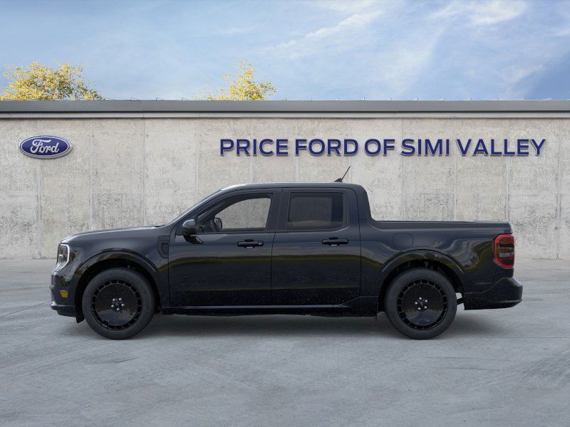 2025 Ford Maverick photo 2
