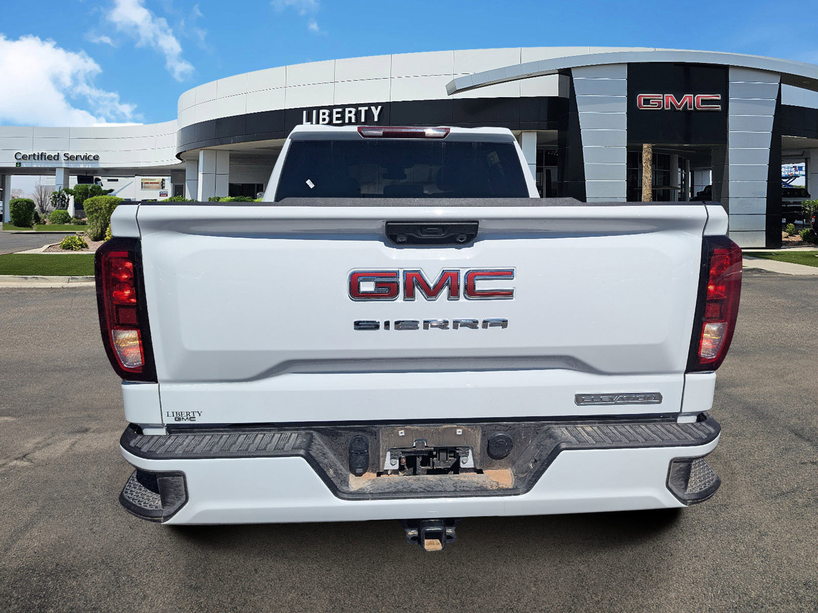 2025 Gmc Sierra photo 2