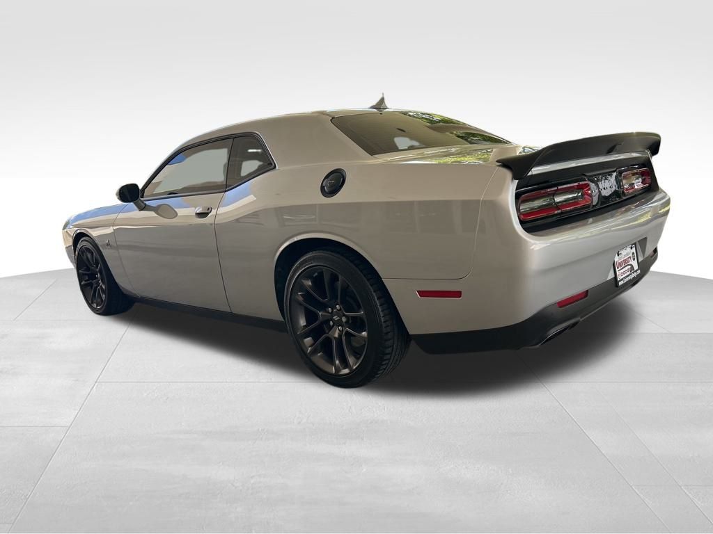 2023 Dodge Challenger R/T Scat Pack photo 3