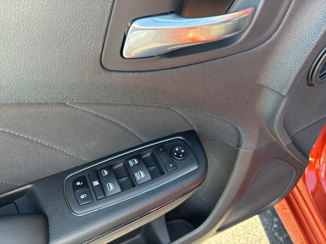 2022 Dodge Charger R/T photo 23