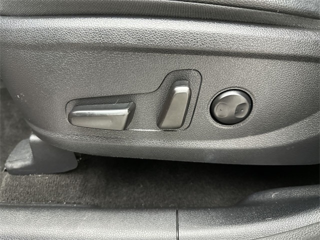 2019 Hyundai Santa Fe Limited photo 4