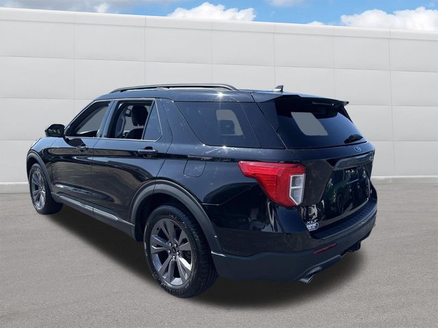 2022 Ford Explorer XLT photo 3
