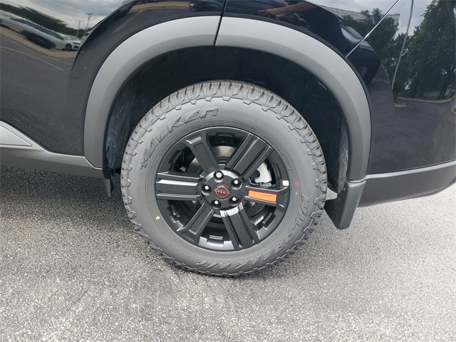 2026 Nissan Rogue SV photo 2