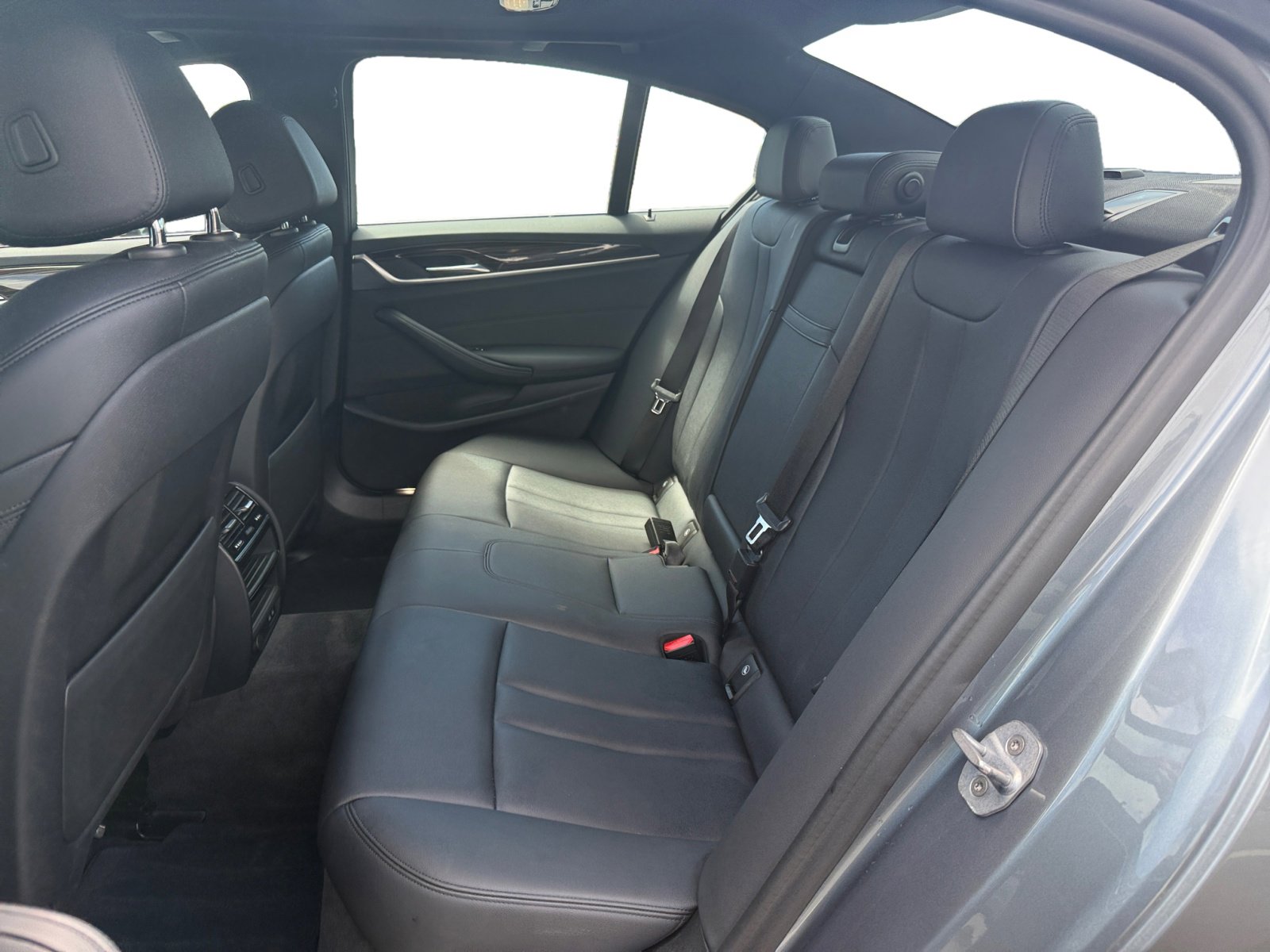 2020 Bmw 530e Sedan photo 16