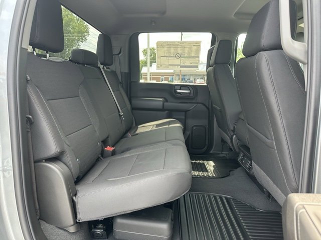 2025 Chevrolet Silverado 2500HD Custom photo 11