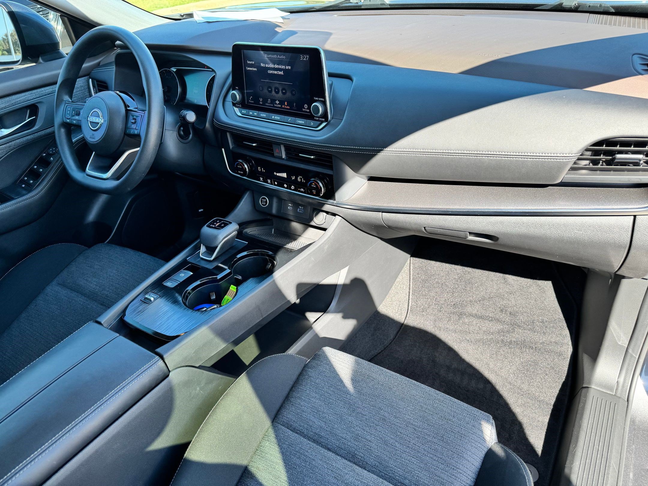 2023 Nissan Rogue SV photo 23