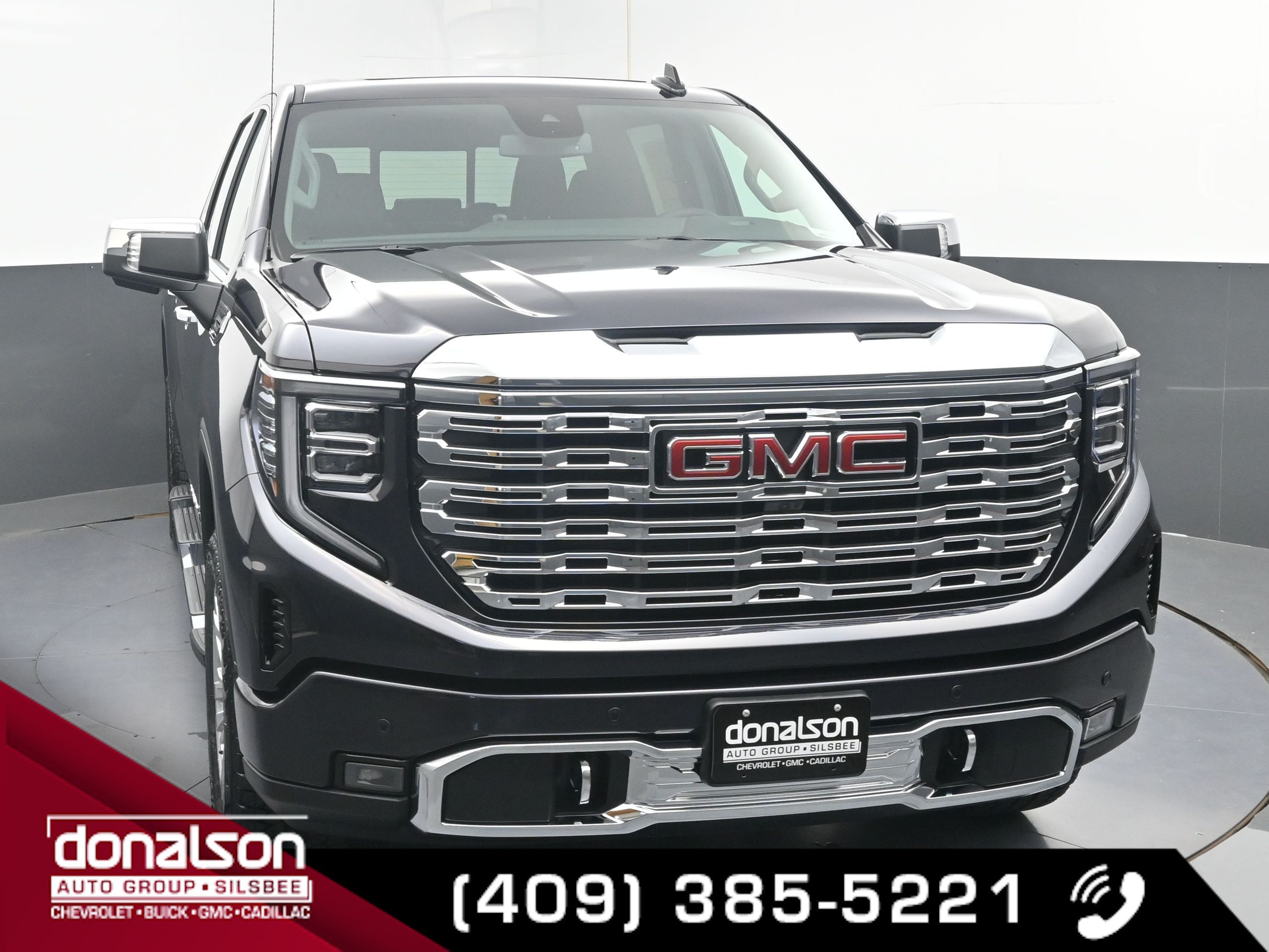 2026 Gmc Sierra Denali photo 2