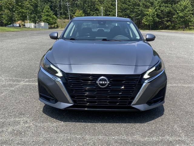 2023 Nissan Altima 2.5 SV photo 6