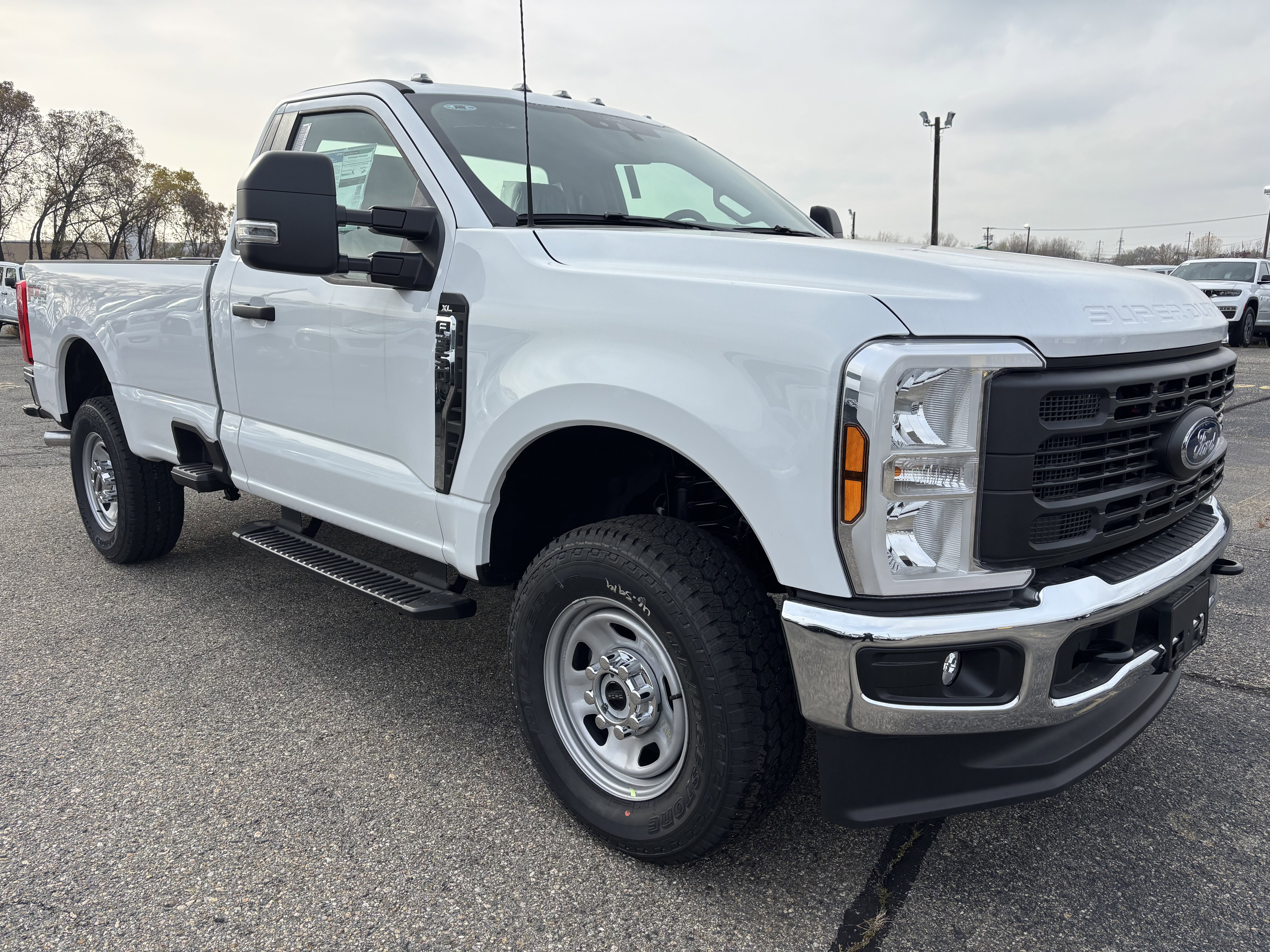2026 Ford F-350 Super Duty XL's photo
