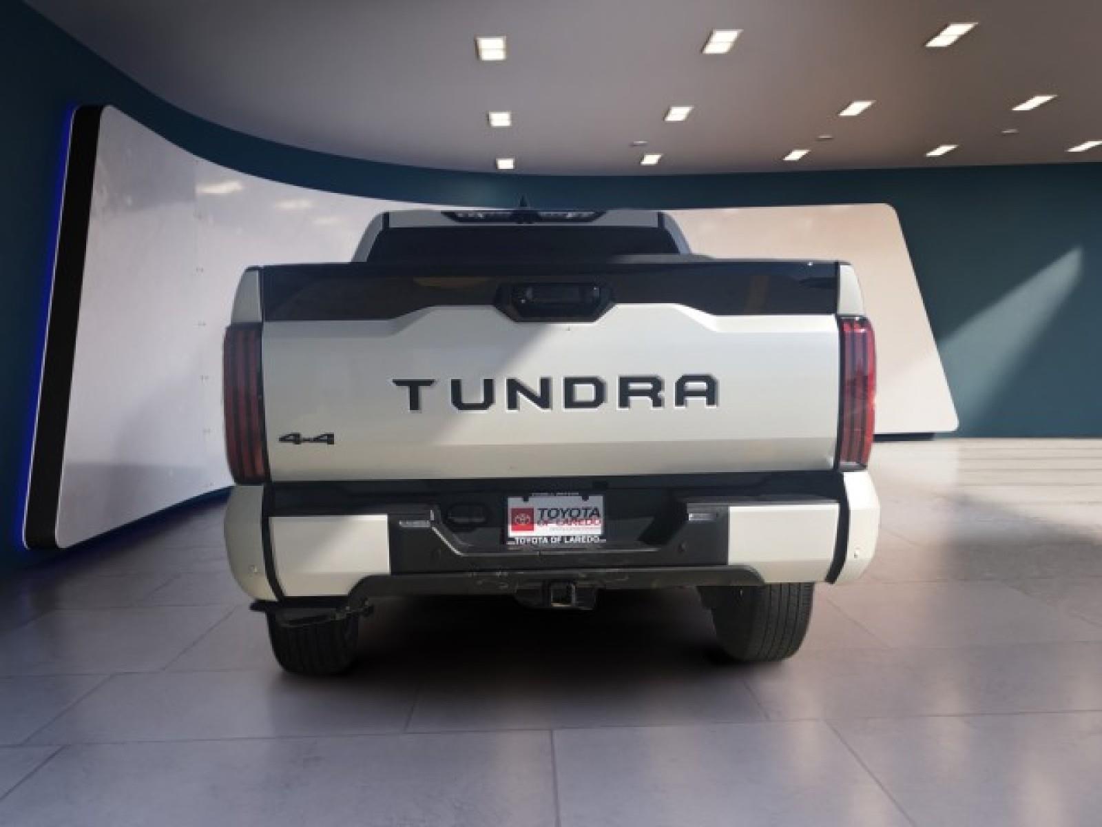 2024 Toyota Tundra Platinum CrewMax photo 3