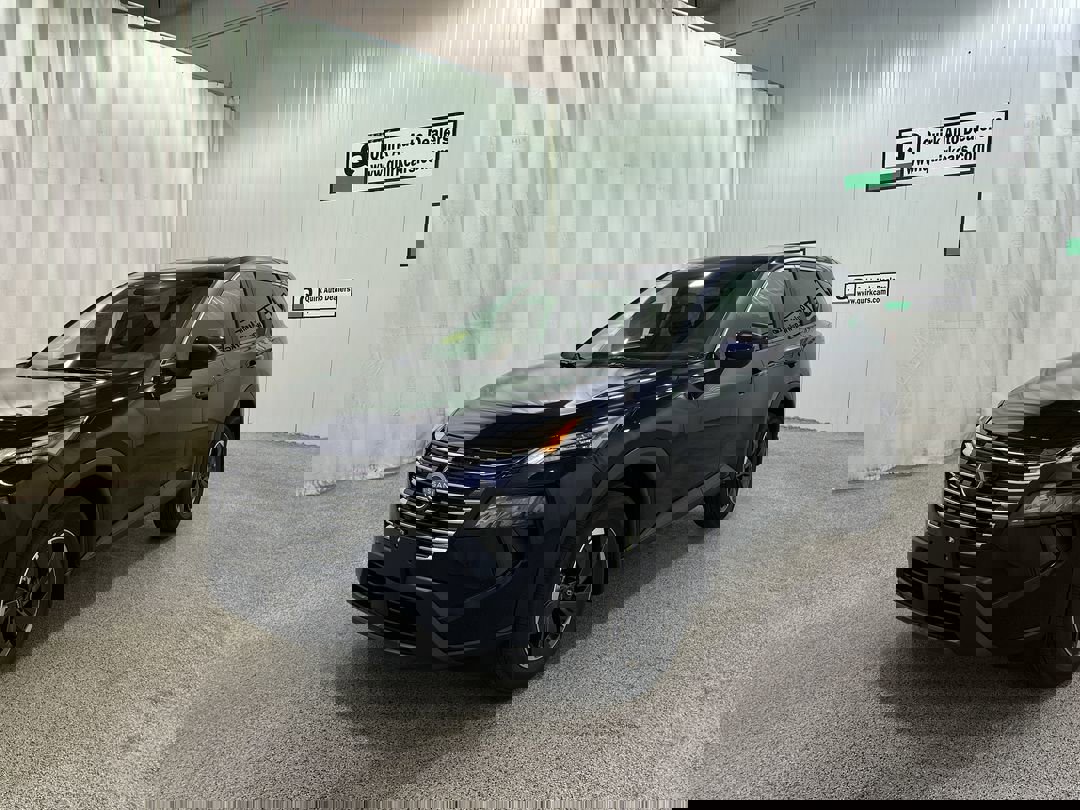 2026 Nissan Rogue SV photo 4