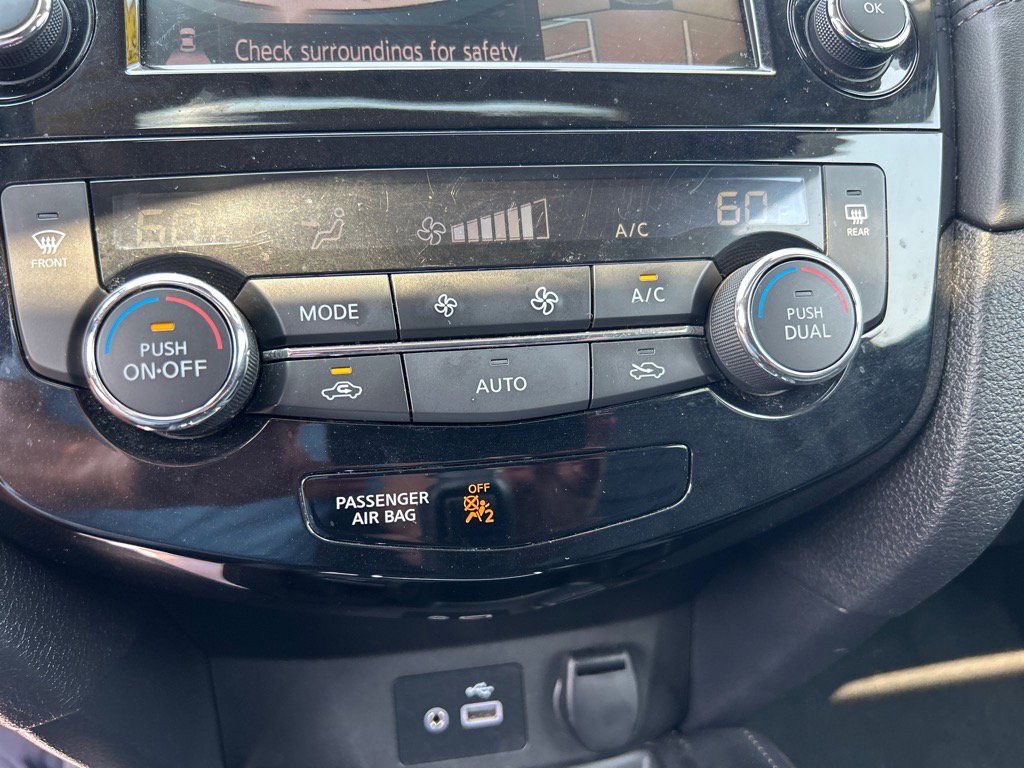 2020 Nissan Rogue SL photo 21
