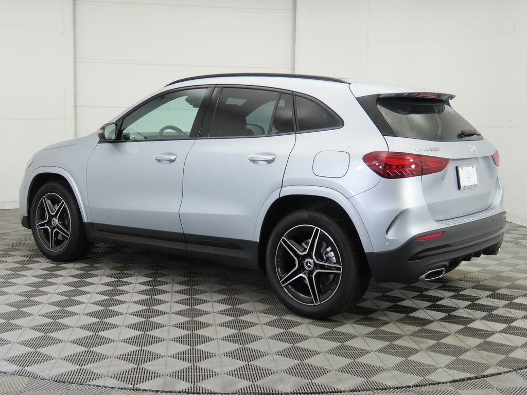 2026 Mercedes Benz GLA 250 photo 2