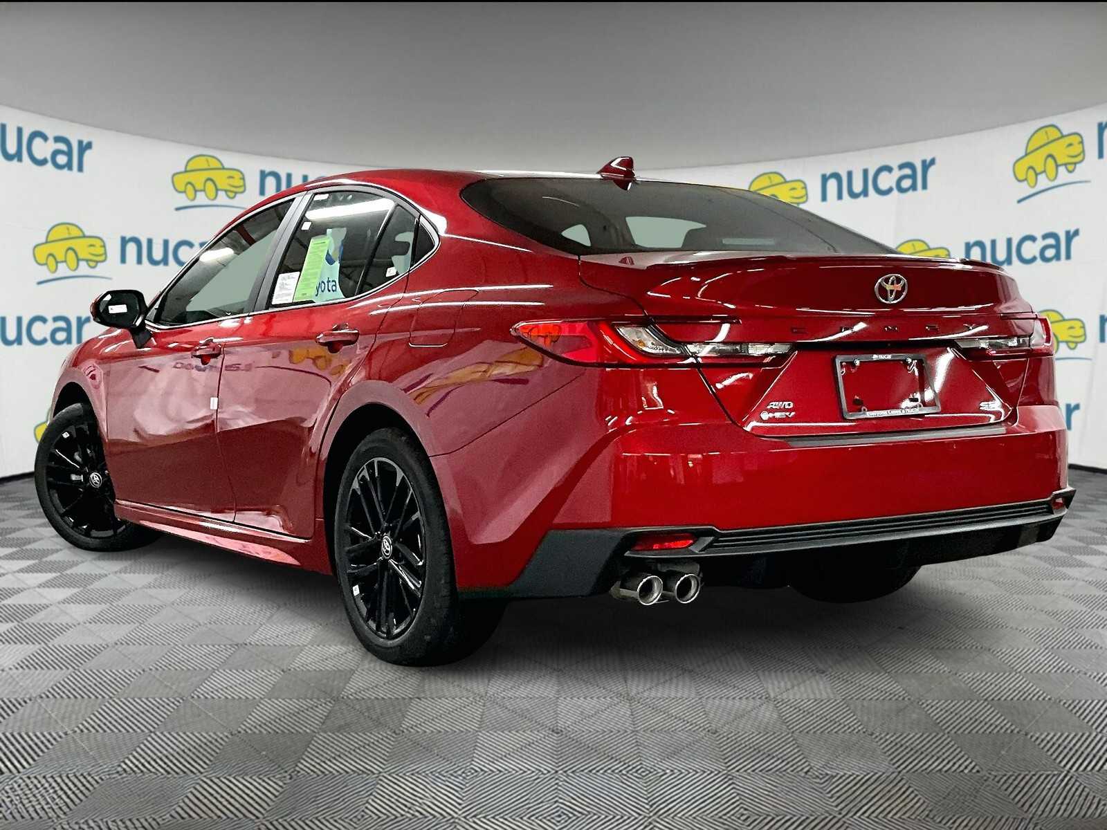 2025 Toyota Camry SE photo 4