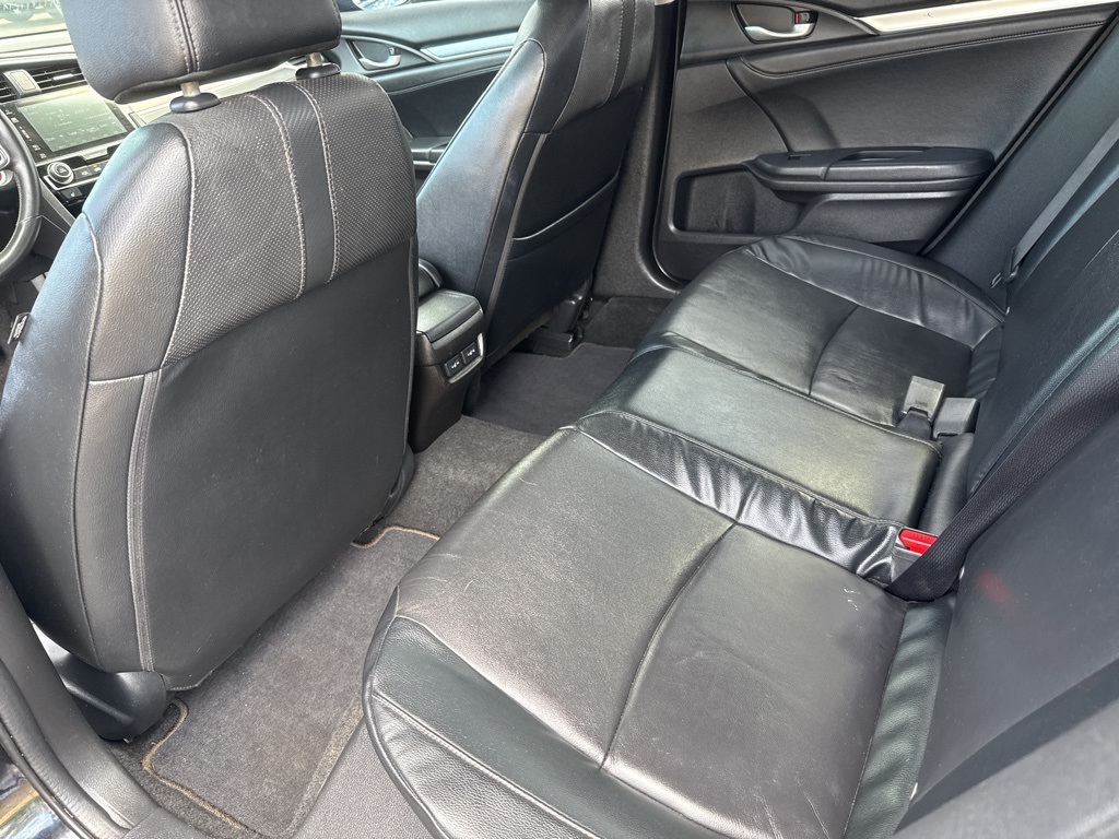 2017 Honda Civic Touring photo 17