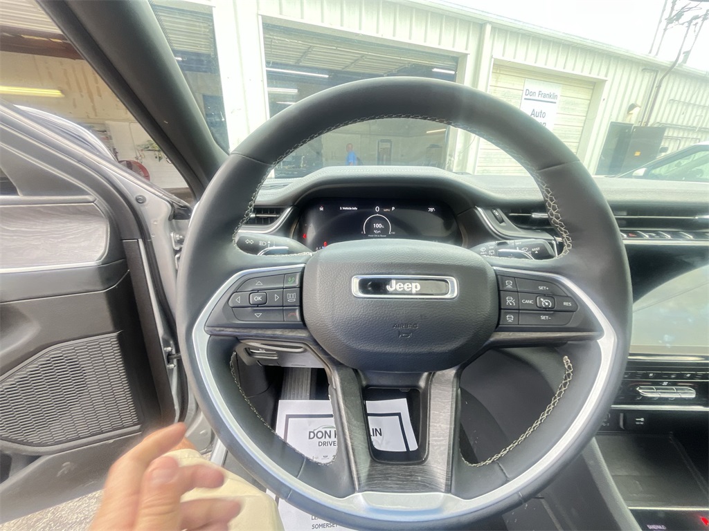 2024 Jeep Grand Cherokee Limited photo 13
