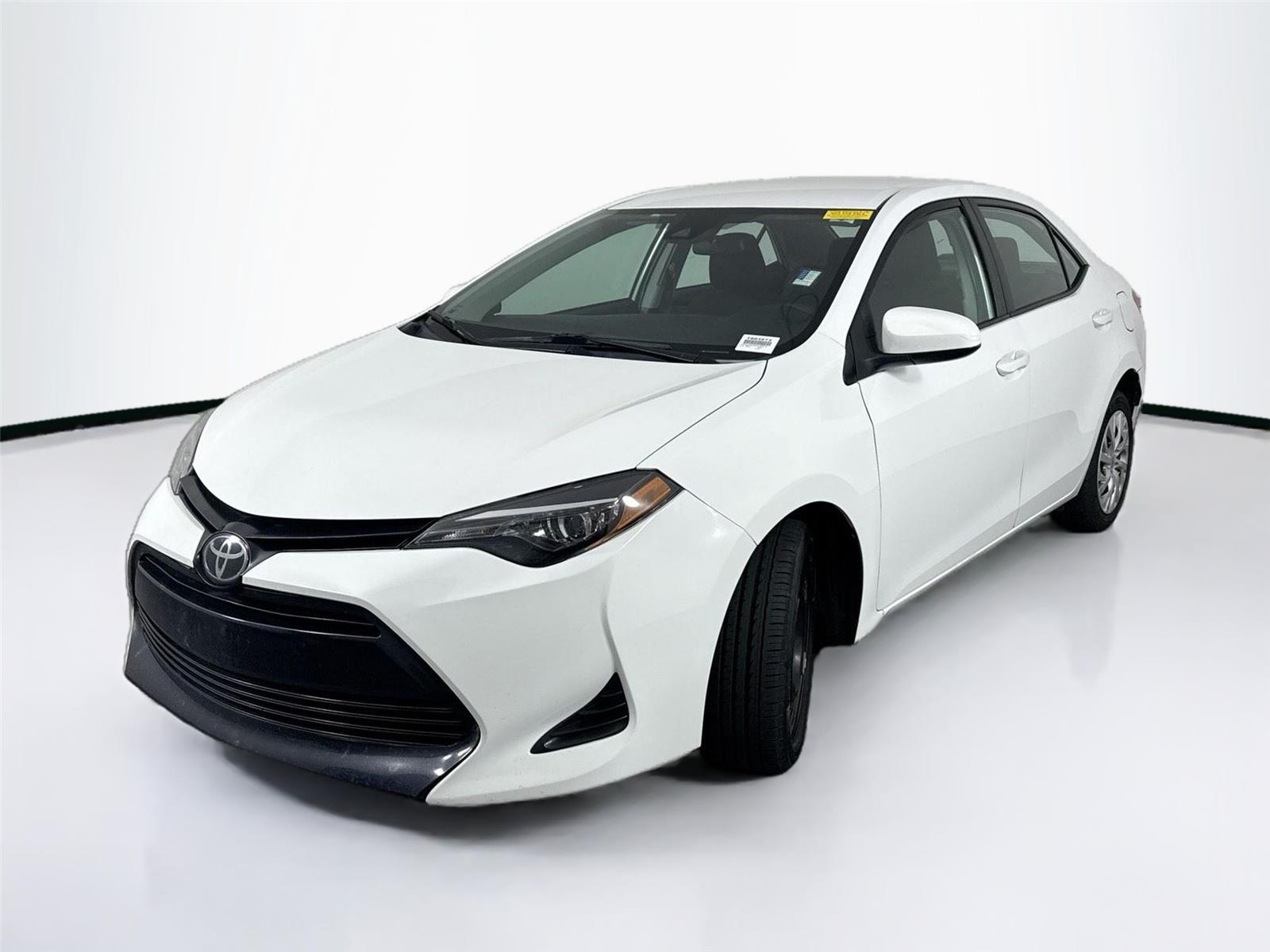 2019 Toyota Corolla XSE photo 2