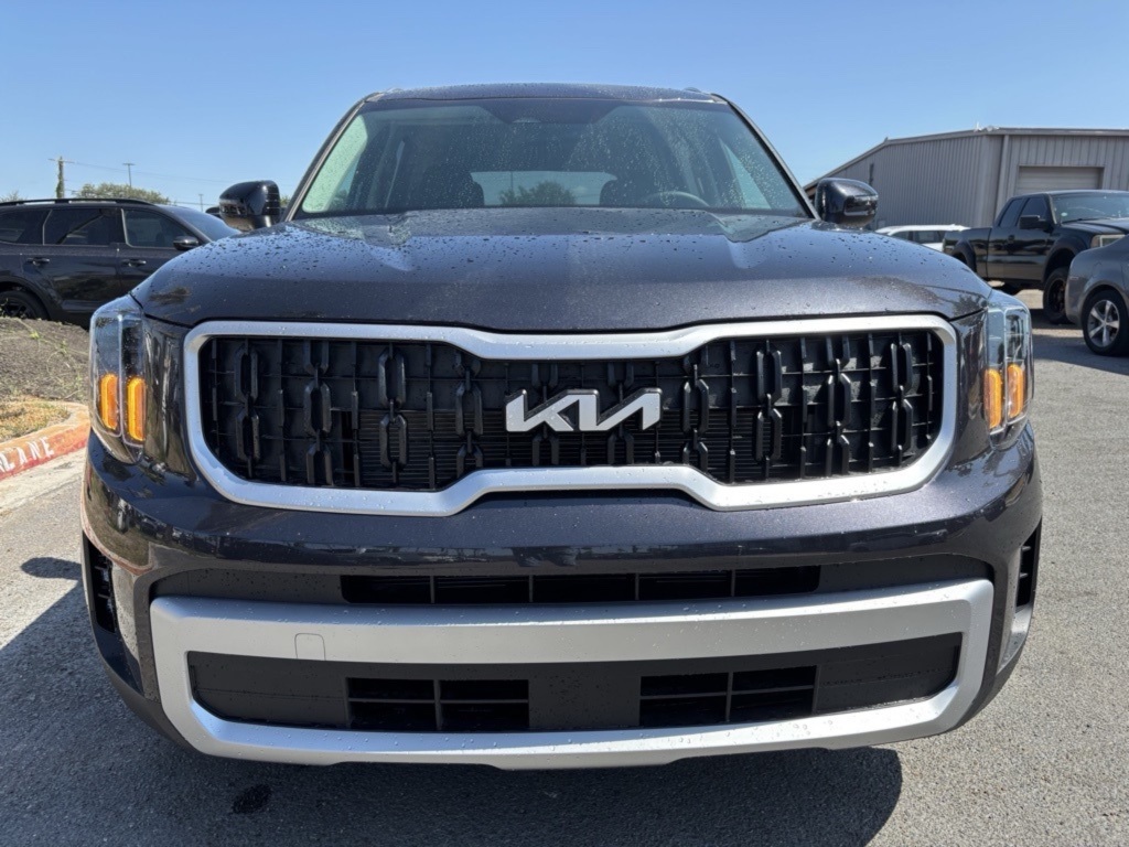 2025 Kia Telluride S photo 2