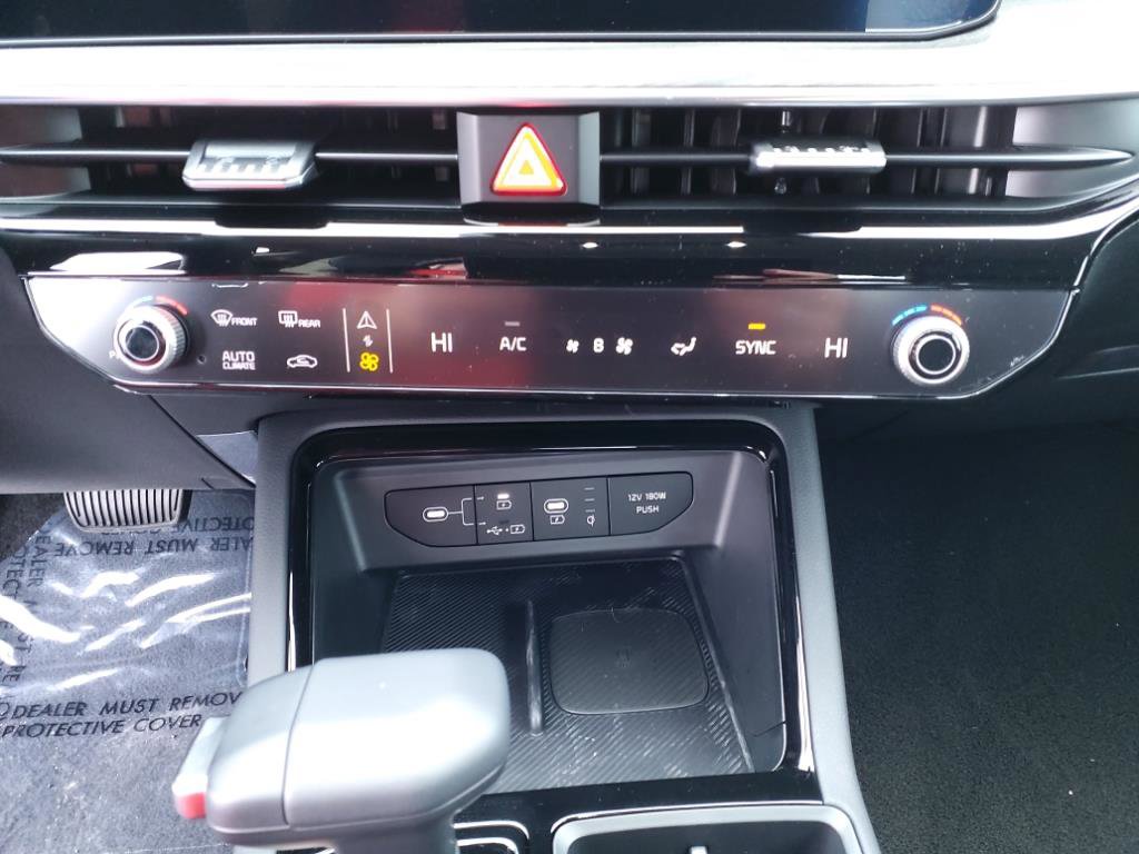 2025 Kia K5 EX photo 21
