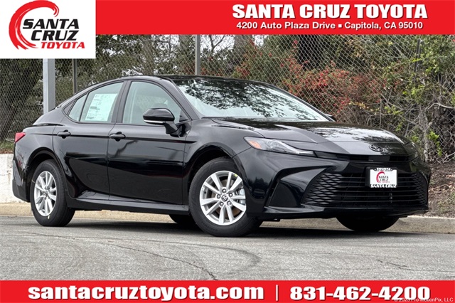 2026 Toyota Camry LE's photo