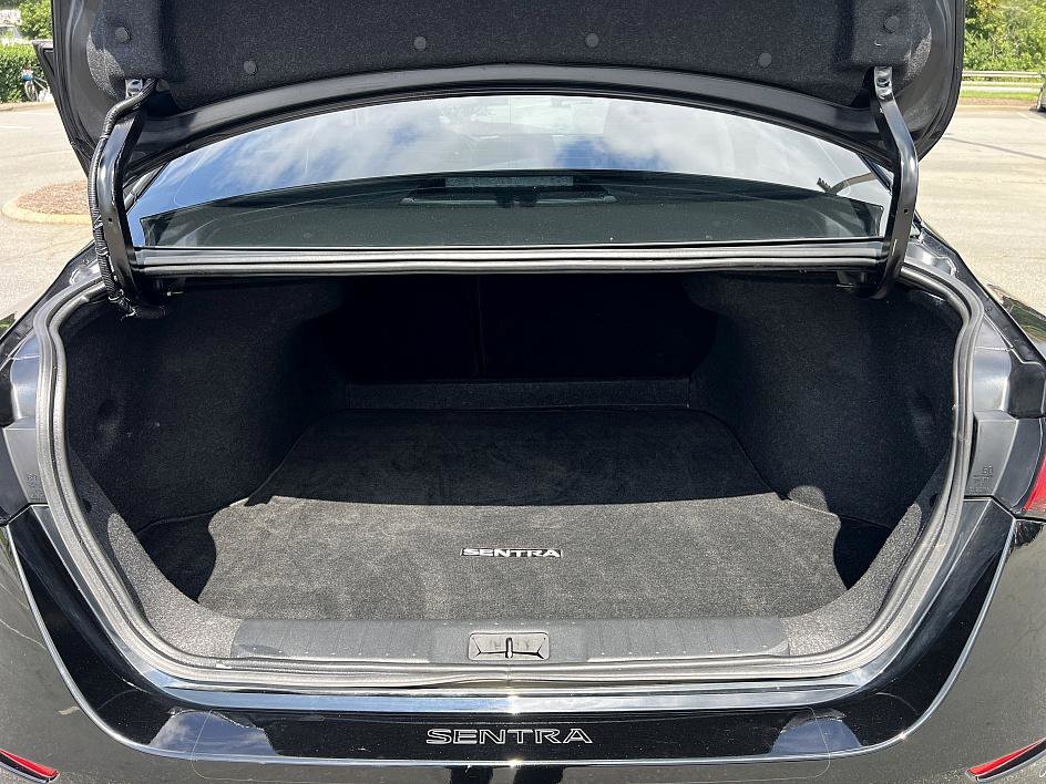 2023 Nissan Sentra SV photo 23