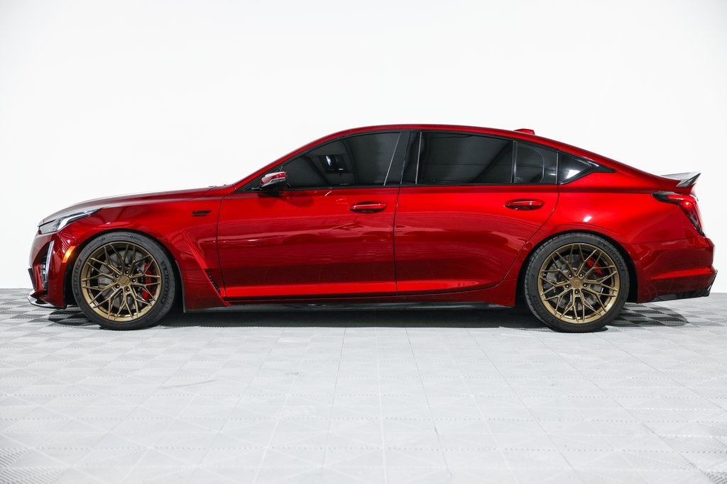 2023 Cadillac CT5 V photo 11