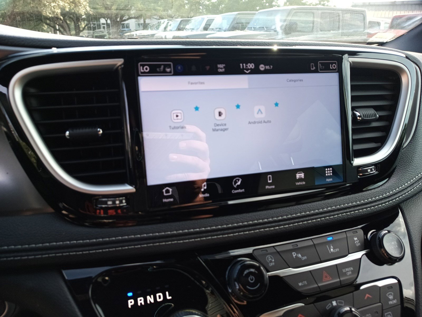 2026 Chrysler Pacifica photo 14