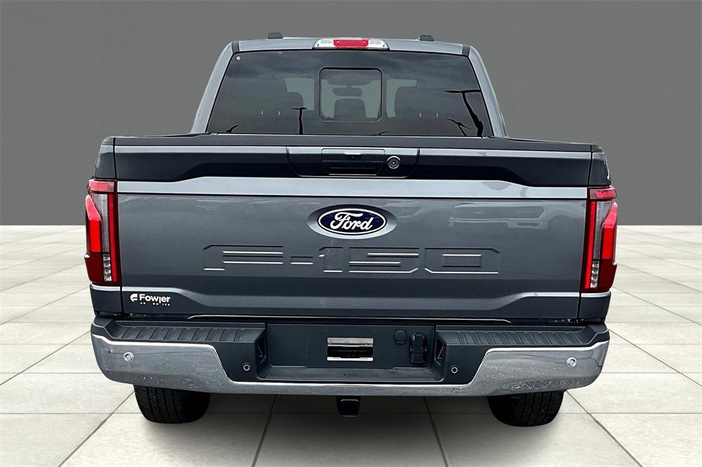 2025 Ford F-150 Lariat photo 4